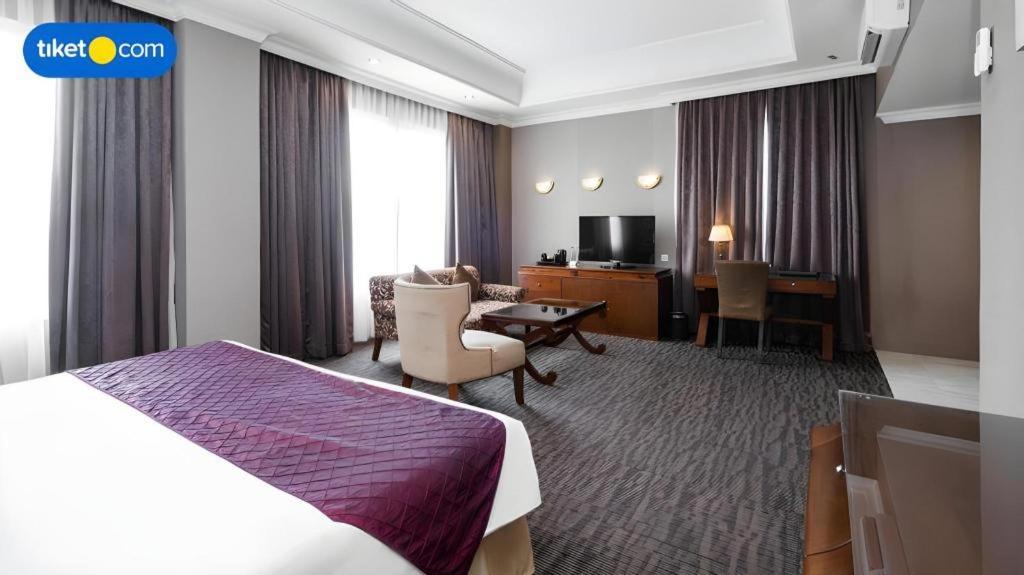 The Mirah Hotel Богор Екстериор снимка