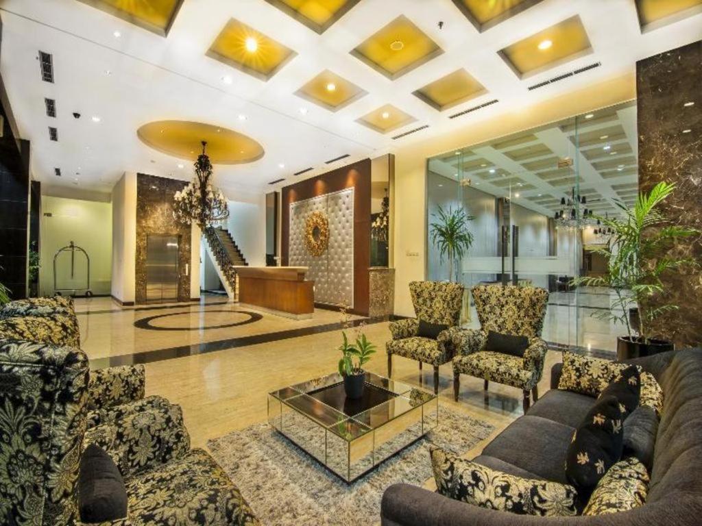The Mirah Hotel Богор Екстериор снимка