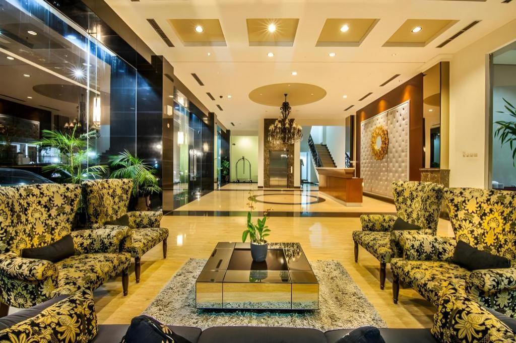 The Mirah Hotel Богор Екстериор снимка