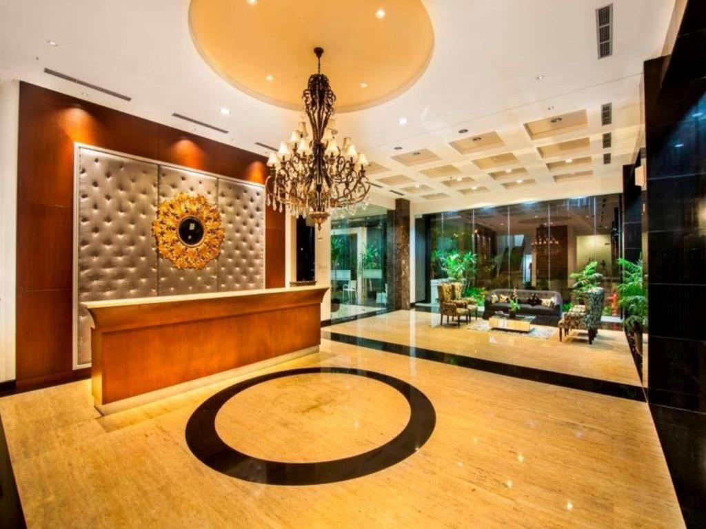 The Mirah Hotel Богор Екстериор снимка